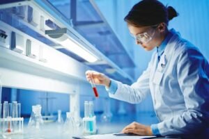 كورسات تصنيع مستحضرات التجميل